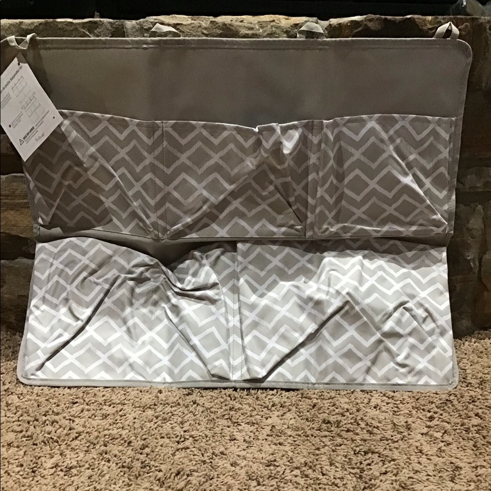 Hang it pocket organizer